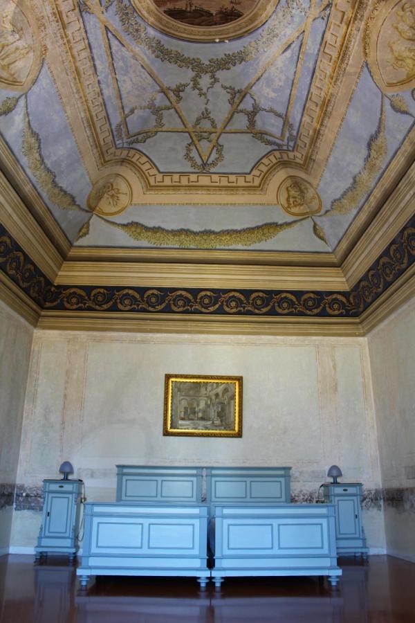 Palazzo Bernardini B & B มาเตรา ภายนอก รูปภาพ