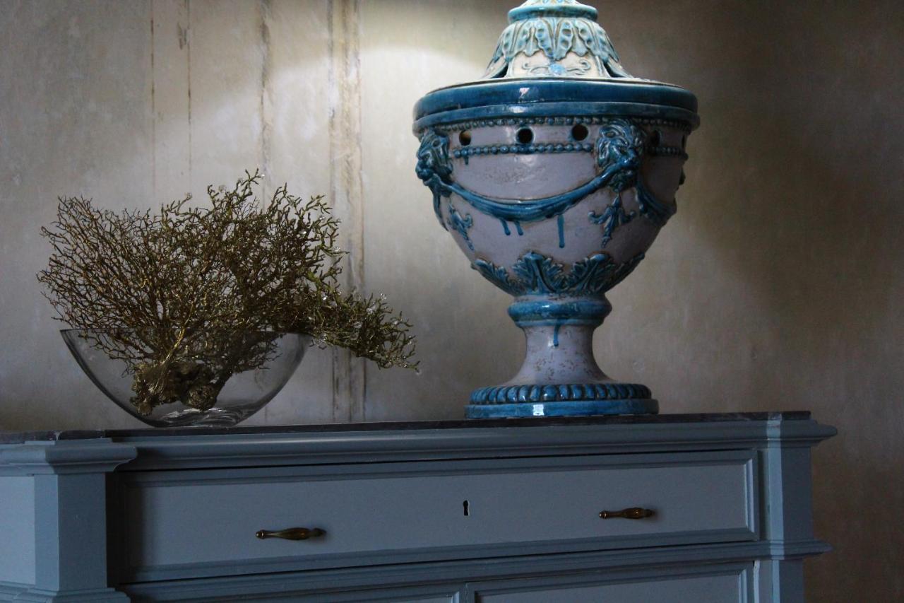 Palazzo Bernardini B & B มาเตรา ภายนอก รูปภาพ