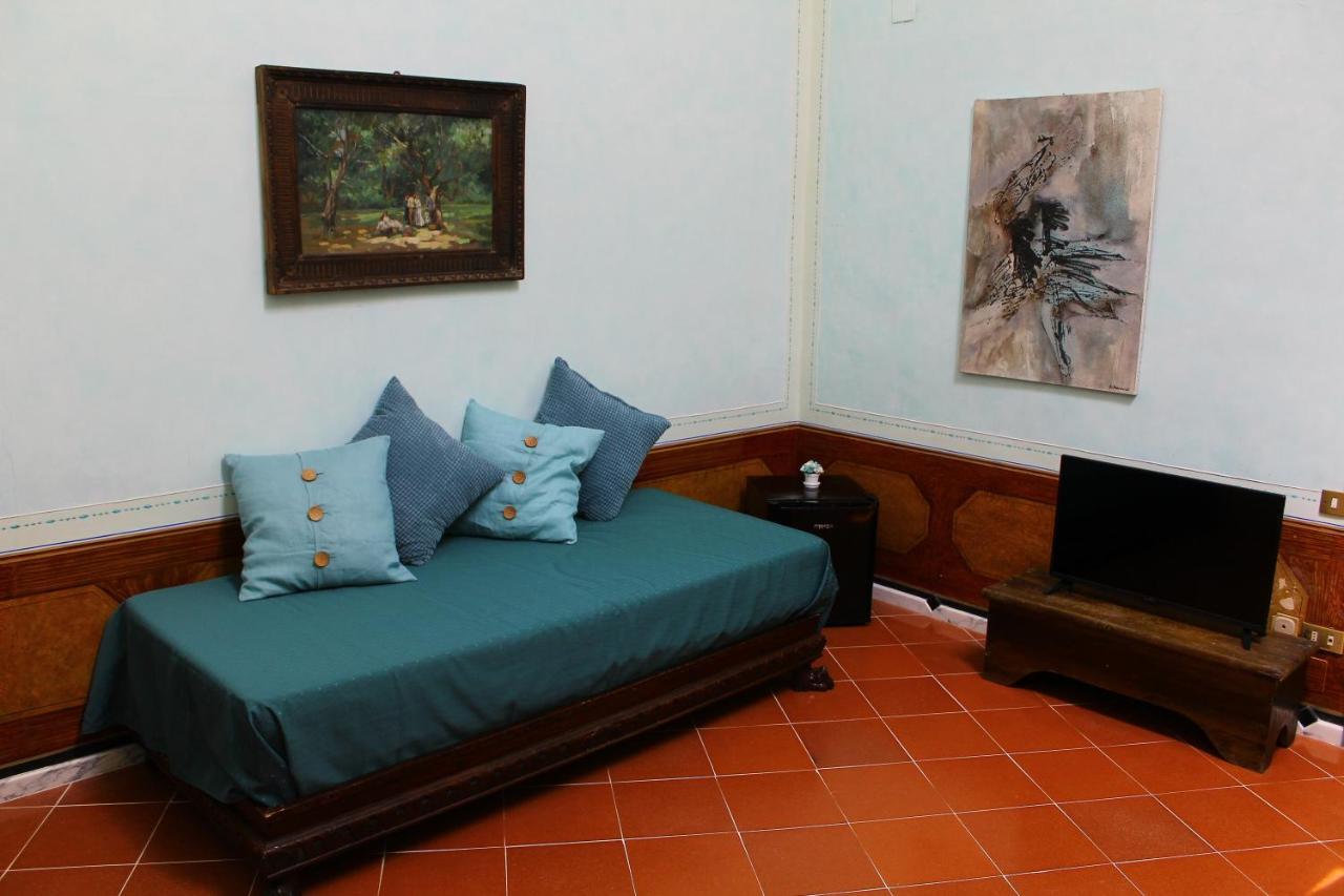 Palazzo Bernardini B & B มาเตรา ภายนอก รูปภาพ
