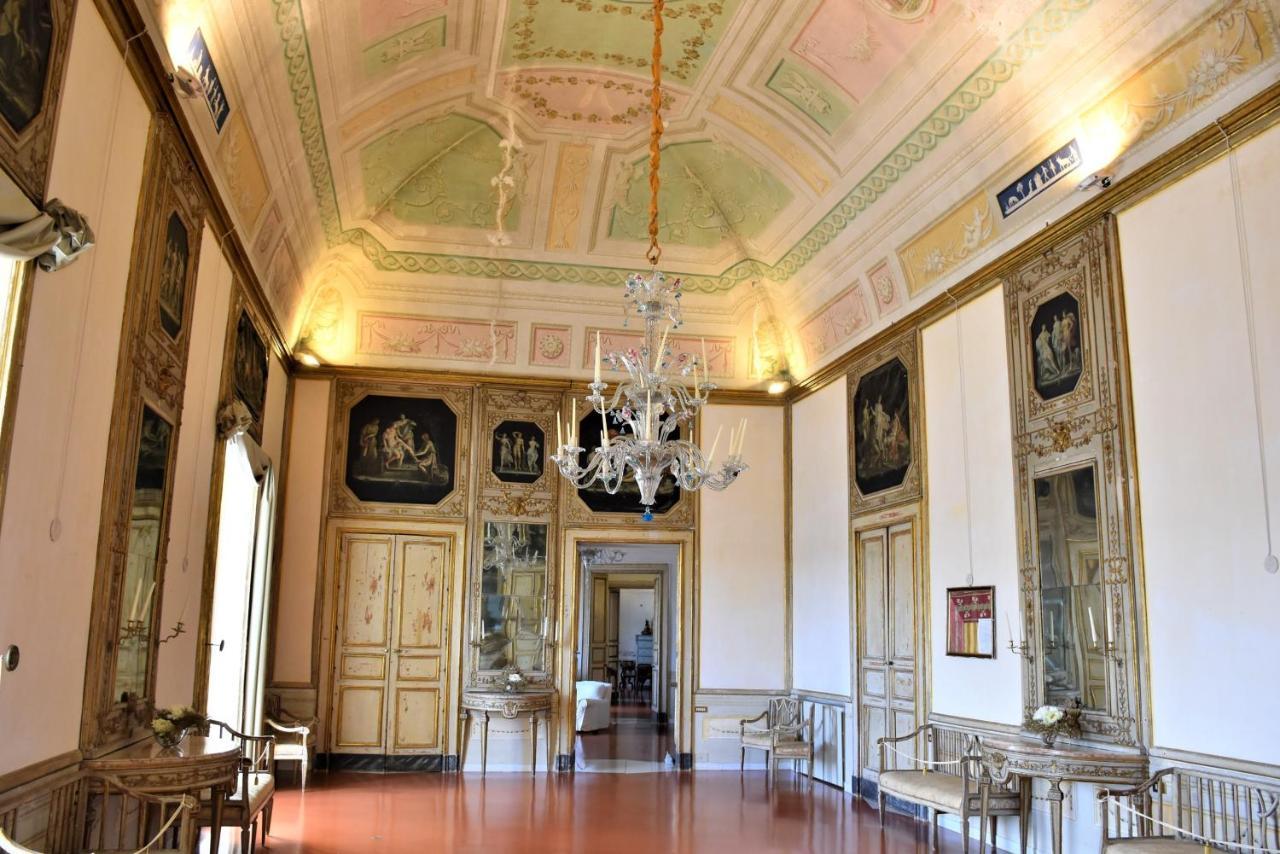 Palazzo Bernardini B & B มาเตรา ภายนอก รูปภาพ