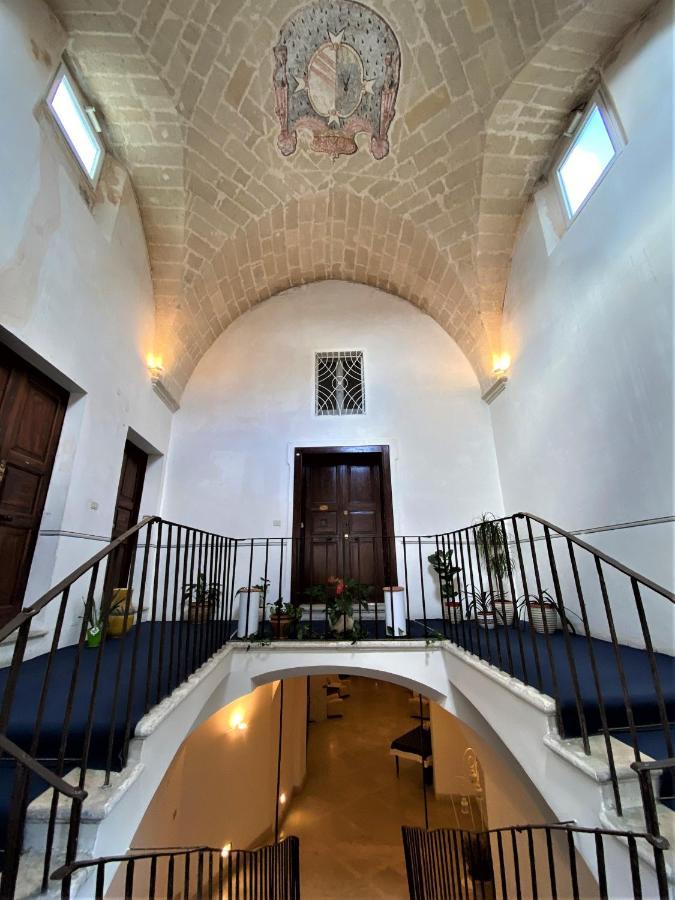 Palazzo Bernardini B & B มาเตรา ภายนอก รูปภาพ