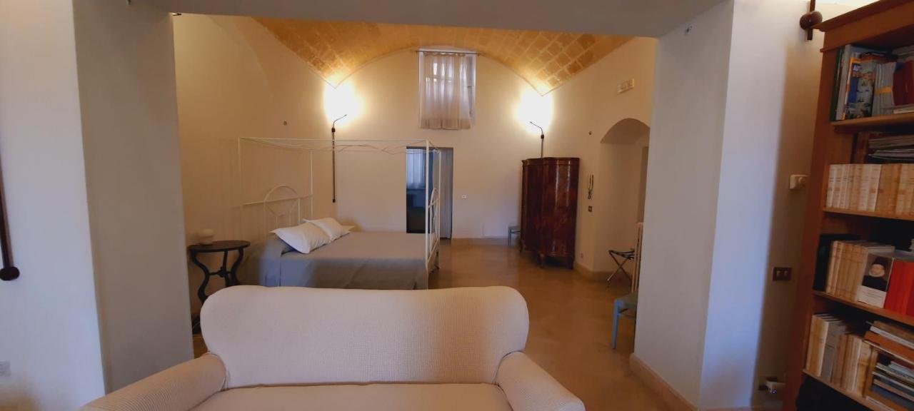 Palazzo Bernardini B & B มาเตรา ภายนอก รูปภาพ