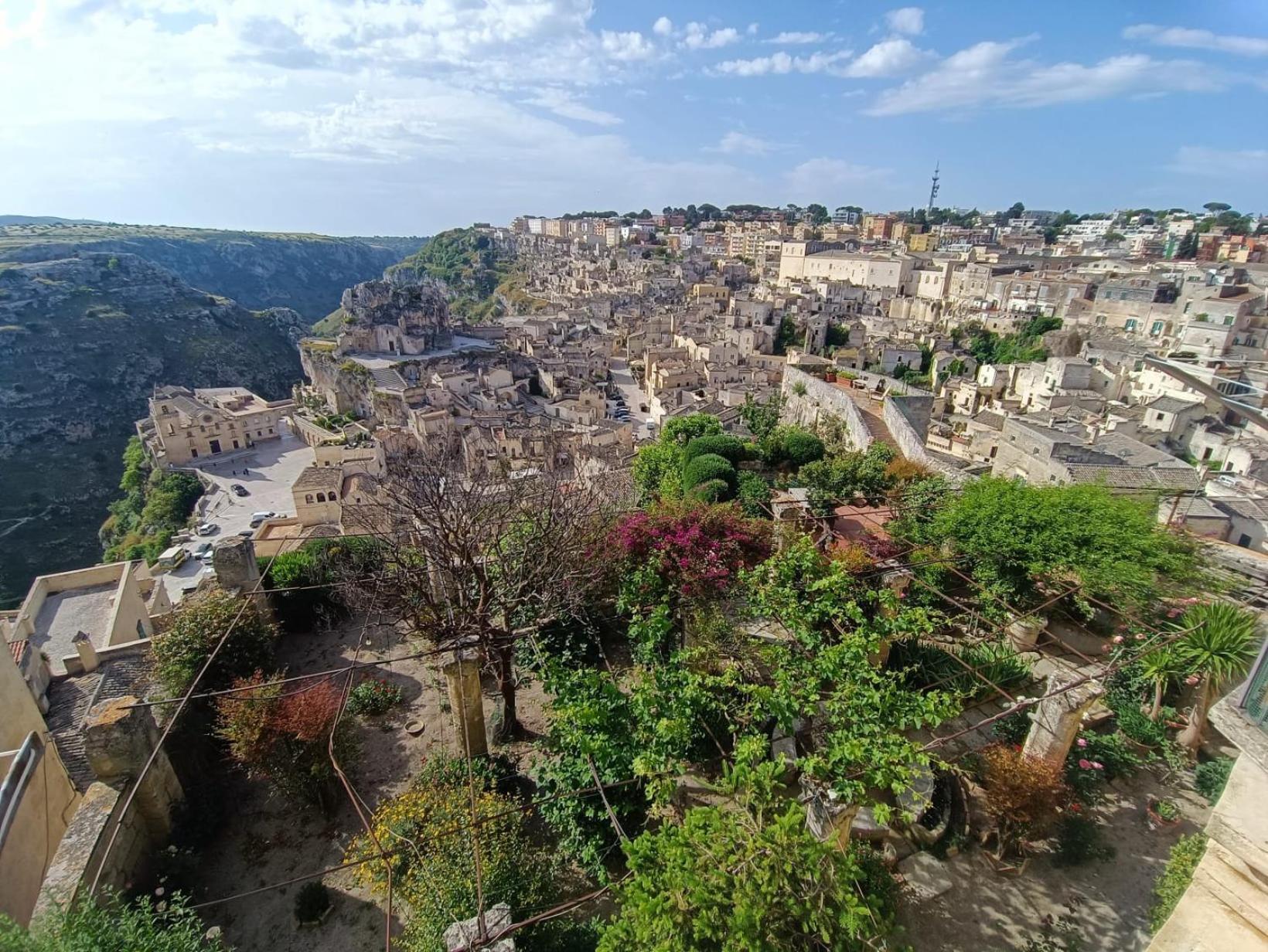 Palazzo Bernardini B & B มาเตรา ภายนอก รูปภาพ