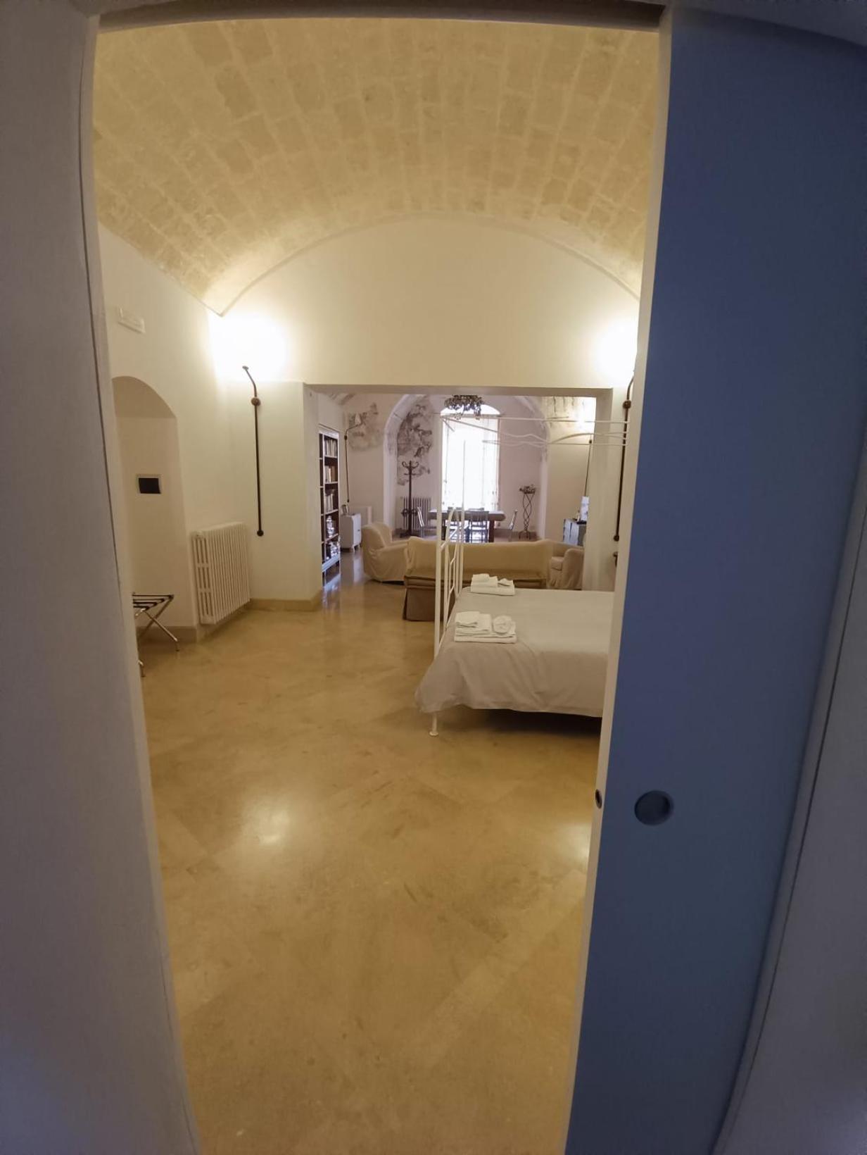 Palazzo Bernardini B & B มาเตรา ภายนอก รูปภาพ